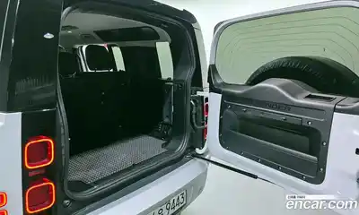 Land Rover Defender 2020 2.0 Автомат в Москве № 166179, миниатюра 3