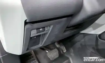 Land Rover Defender 2020 2.0 Автомат в Москве № 166179, миниатюра 9