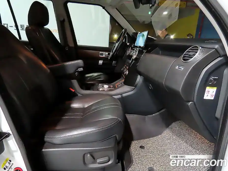 Land Rover Discovery 2016 3.0 Автомат в Москве № 166886, фото 8