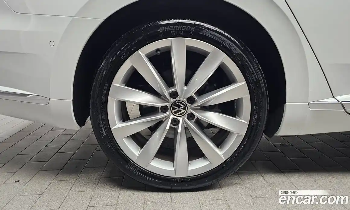 Volkswagen Arteon 2022 2.0 Автомат в Москве № 168816, фото 17