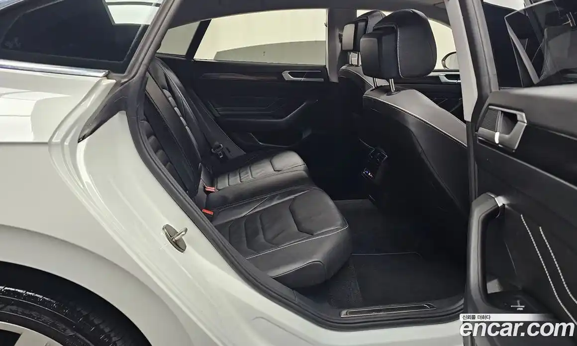 Volkswagen Arteon 2022 2.0 Автомат в Москве № 168816, фото 3