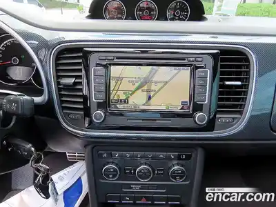 Volkswagen Beatle 2013 2.0 Автомат в Москве № 169267, миниатюра 11