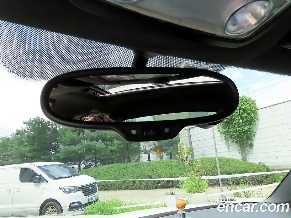 Volkswagen Beatle 2013 2.0 Автомат в Москве № 169267, фото 13