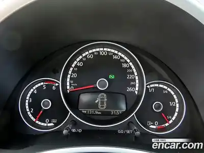 Volkswagen Beatle 2013 2.0 Автомат в Москве № 169267, миниатюра 7