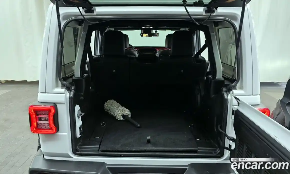 Jeep Wrangler 2023 2.0 Автомат в Москве № 169327, фото 20