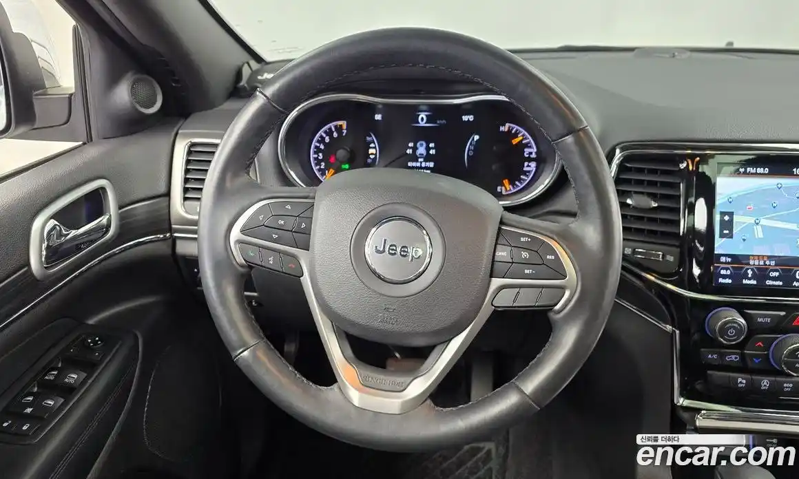 Jeep Cherokee 2019 3.6 Автомат в Москве № 169551, фото 10