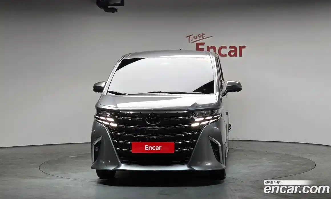 Toyota Alphard 2024 2.5 Автомат в Москве № 170127, фото 17