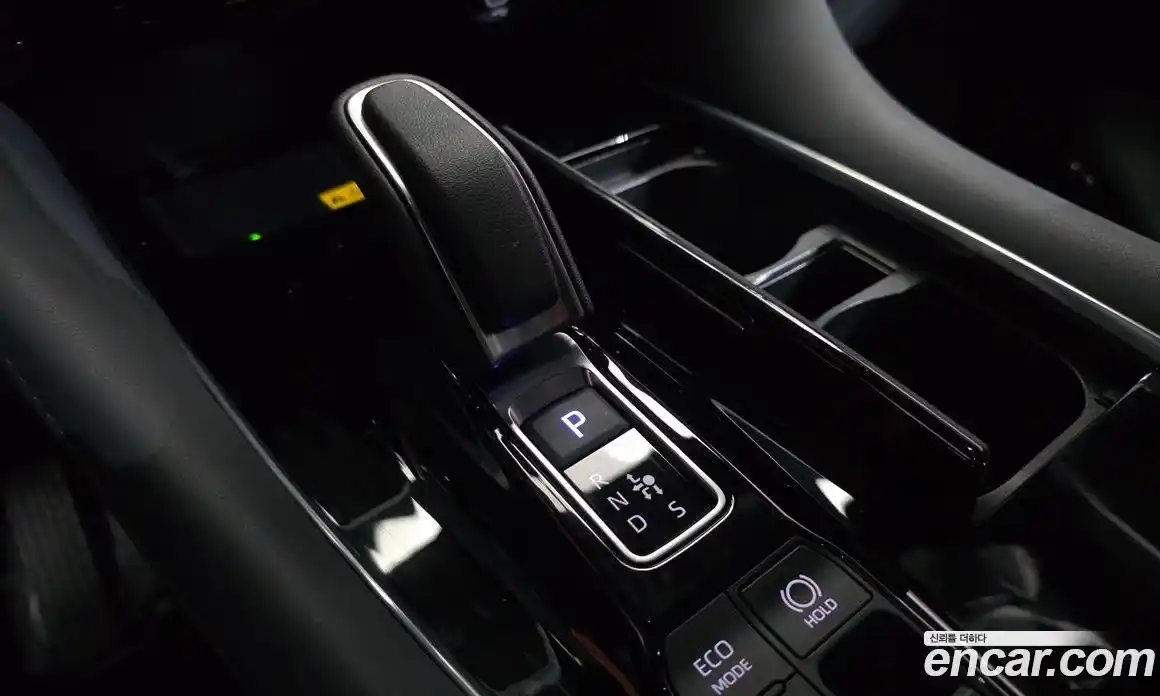 Toyota Alphard 2024 2.5 Автомат в Москве № 170127, фото 9