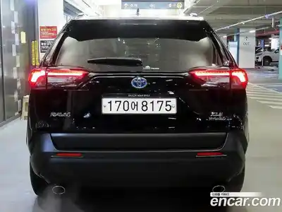 Toyota RAV4 2020 2.5 Автомат в Москве № 170331, миниатюра 4