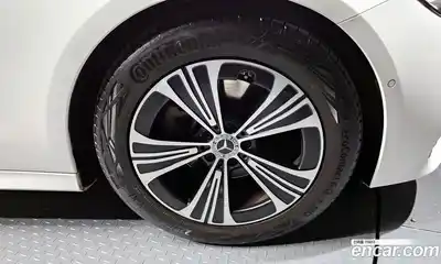 Mercedes-Benz E-Class, 2025