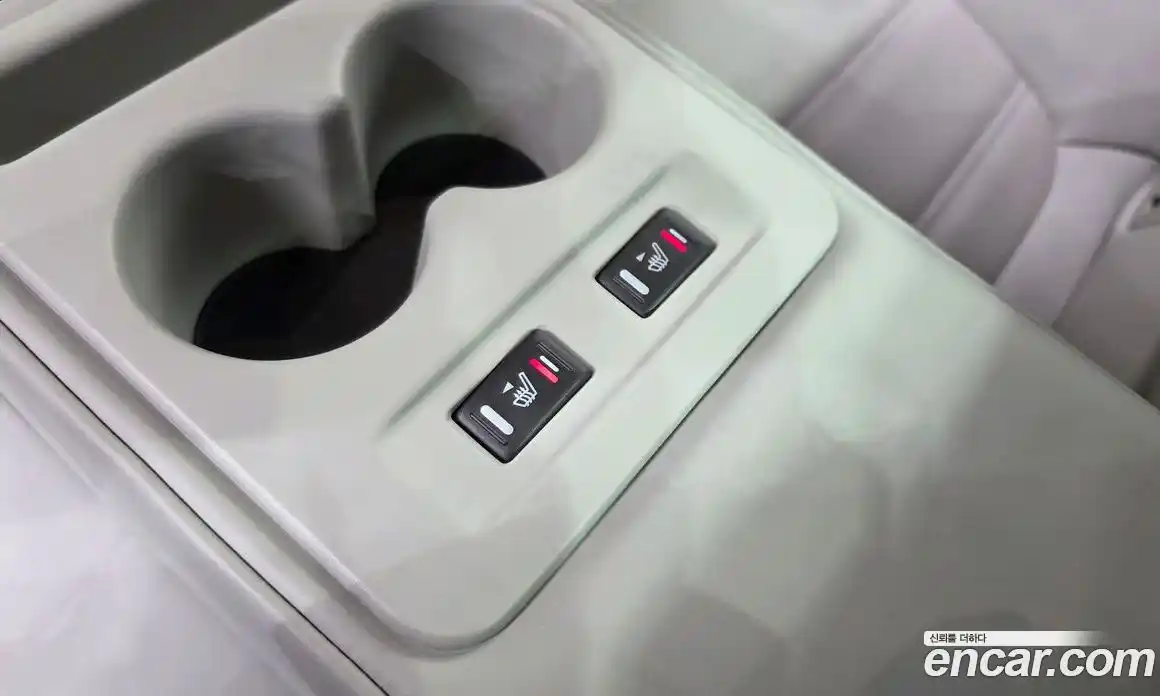 Renault SM6 2020 2.0 Автомат в Москве № 179845, фото 17