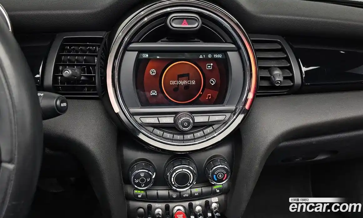 Mini Cooper Convertible 2021 1.5 Автомат в Москве № 184258, фото 14