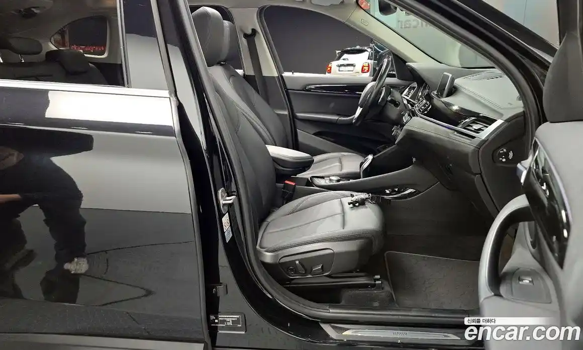 BMW X1 2022 2.0 Автомат в Москве № 192186, фото 1