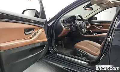 BMW 5-Series 2016 2.0 Автомат в Москве № 193049, миниатюра 9