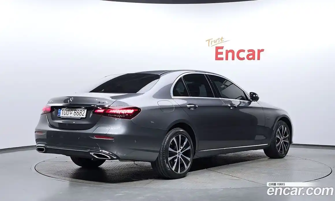 Mercedes-Benz E-Class 2021 2.0 Автомат в Москве № 194488, фото 19