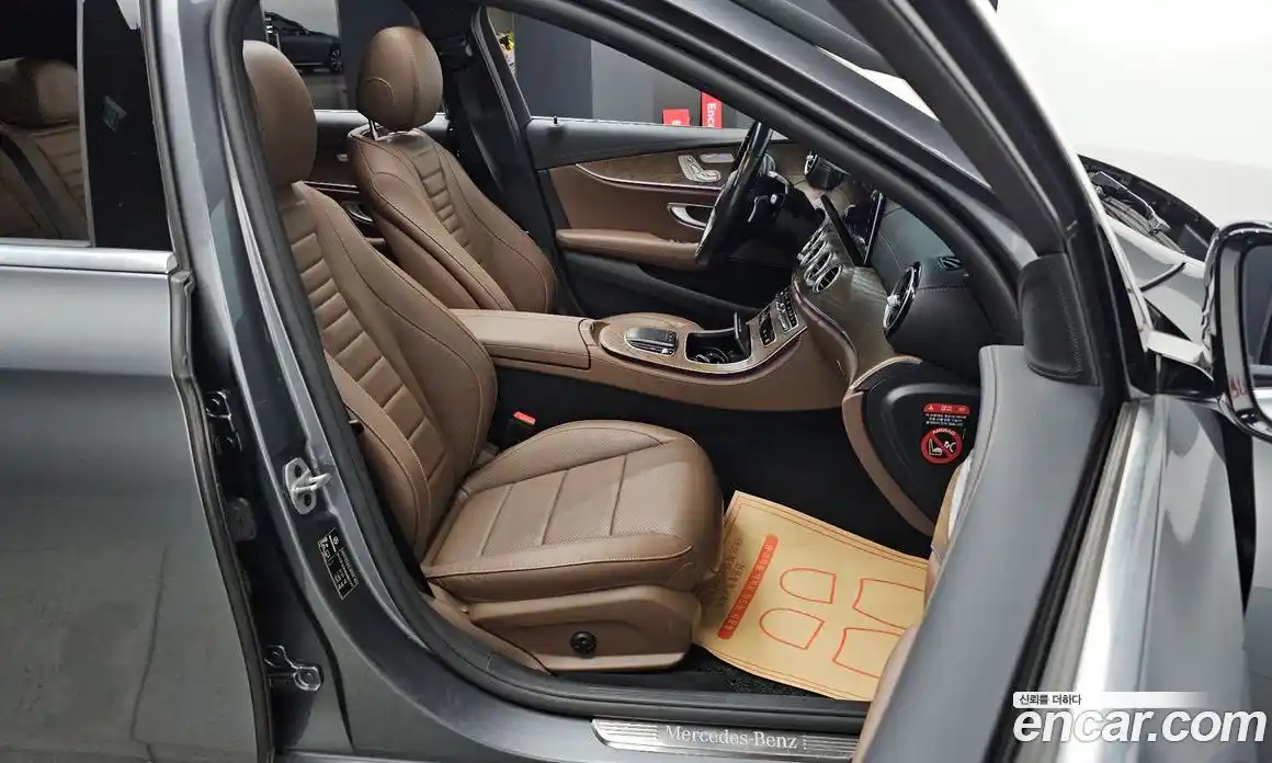 Mercedes-Benz E-Class 2021 2.0 Автомат в Москве № 194488, фото 20