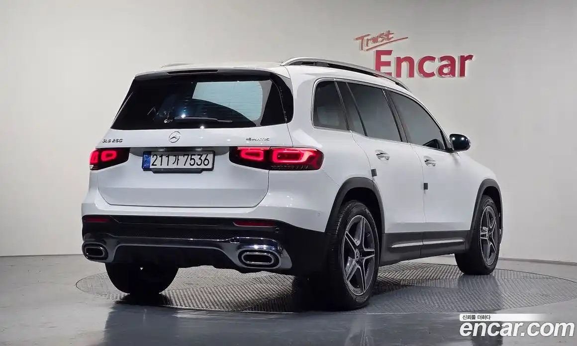 Mercedes-Benz GLB-Class 2021 2.0 Автомат в Москве № 194539, фото 16