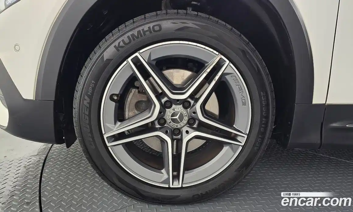 Mercedes-Benz GLB-Class 2021 2.0 Автомат в Москве № 194539, фото 17