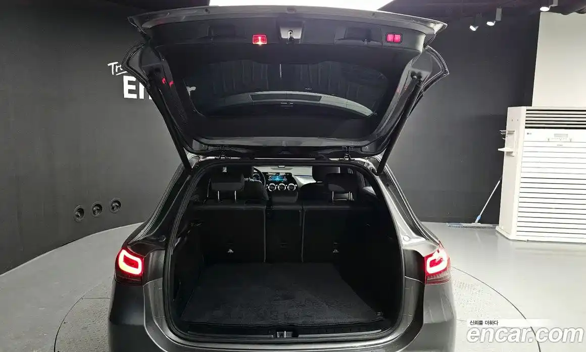 Mercedes-Benz EQA 2021 0.2 Автомат в Москве № 194656, фото 19