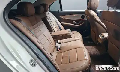 Mercedes-Benz E-Class 2019 2.0 Автомат в Москве № 194897, миниатюра 11