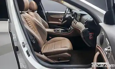 Mercedes-Benz E-Class 2019 2.0 Автомат в Москве № 194897, миниатюра 8