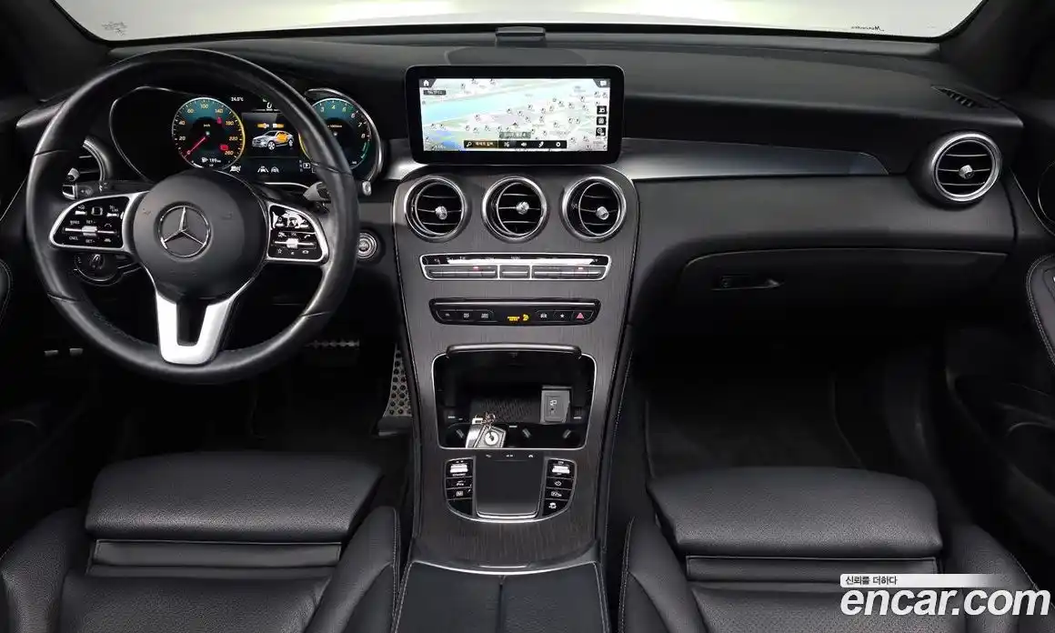 Mercedes-Benz GLC-Class 2021 2.0 Автомат в Москве № 195422, фото 18