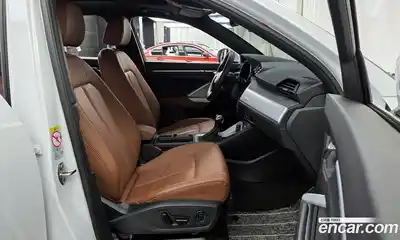 Audi Q3 2023 2.0 Автомат в Москве № 196214, миниатюра 11