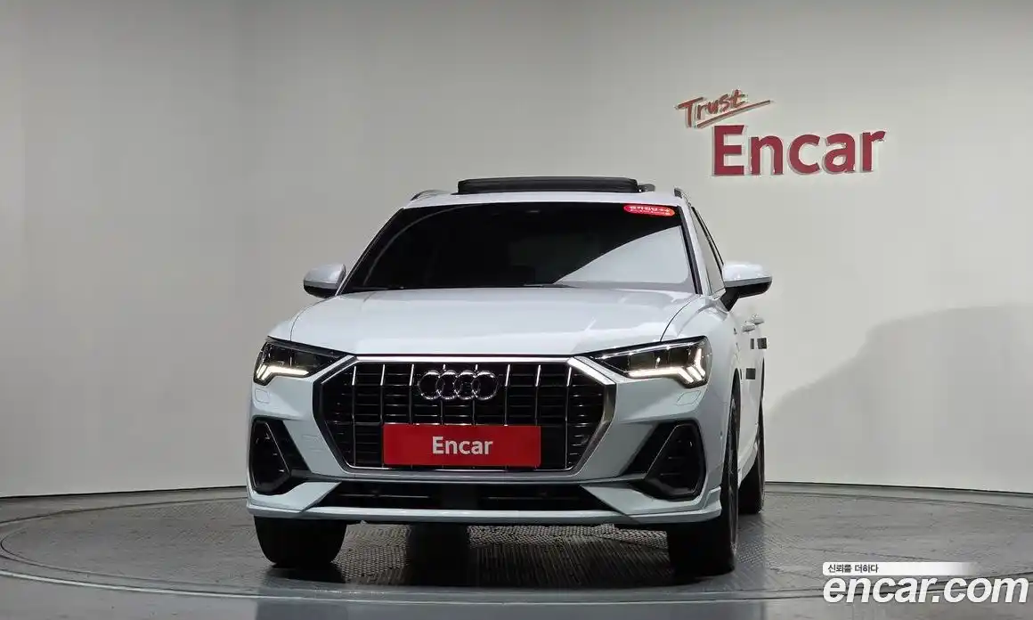 Audi Q3 2023 2.0 Автомат в Москве № 196214, фото 3