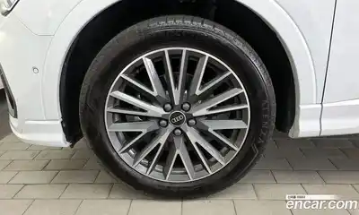 Audi Q3 2023 2.0 Автомат в Москве № 196214, миниатюра 5