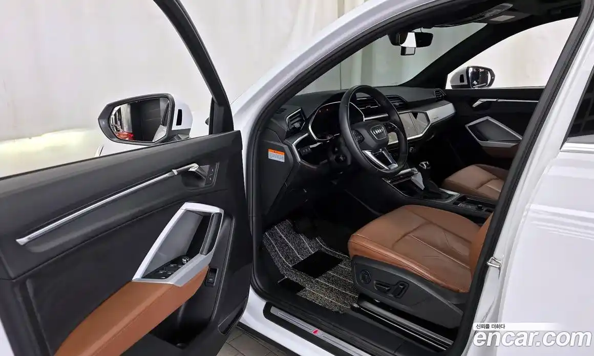 Audi Q3 2023 2.0 Автомат в Москве № 196214, фото 10