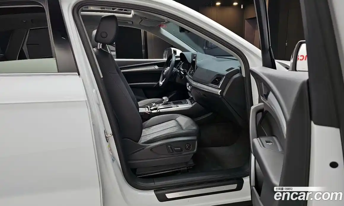 Audi Q5 2021 2.0 Автомат в Москве № 196228, фото 19