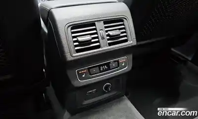 Audi Q5 2021 2.0 Автомат в Москве № 196228, миниатюра 7