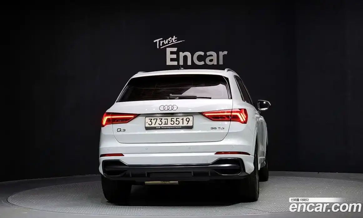 Audi Q3 2022 2.0 Автомат в Москве № 196269, фото 4