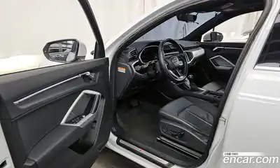 Audi Q3 2022 2.0 Автомат в Москве № 196269, миниатюра 10