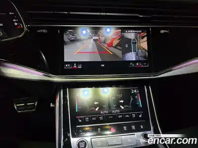 Audi Q8 2022 3.0 Автомат в Москве № 196793, миниатюра 12