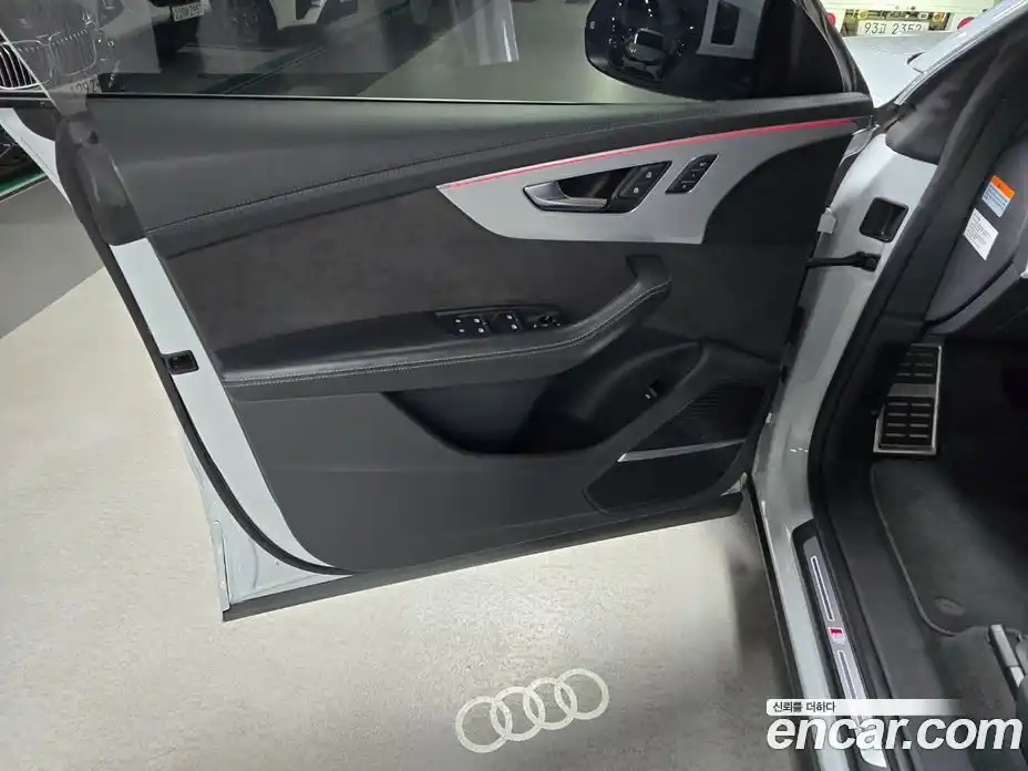 Audi Q8 2022 3.0 Автомат в Москве № 196793, фото 14