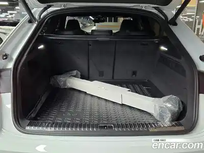 Audi Q8 2022 3.0 Автомат в Москве № 196793, миниатюра 6