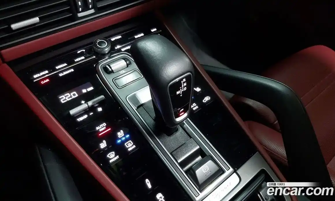 Porsche Cayenne 2019 3.0 Автомат в Москве № 197941, фото 9