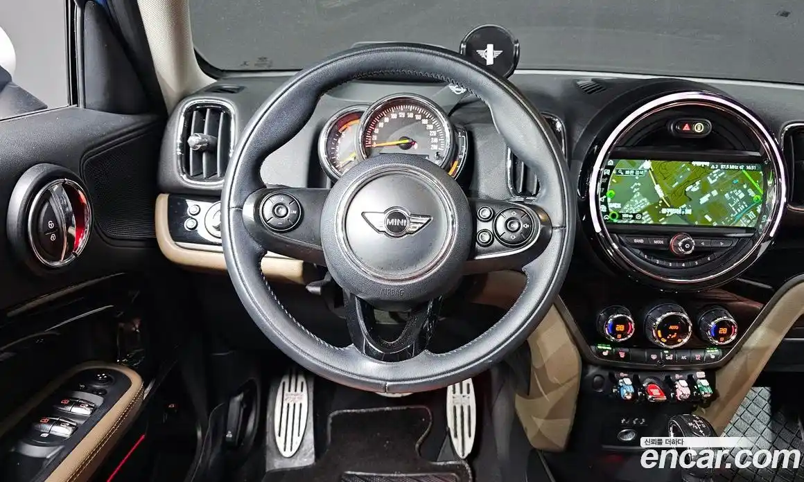 Mini Countryman 2018 2.0 Автомат в Москве № 198382, фото 13