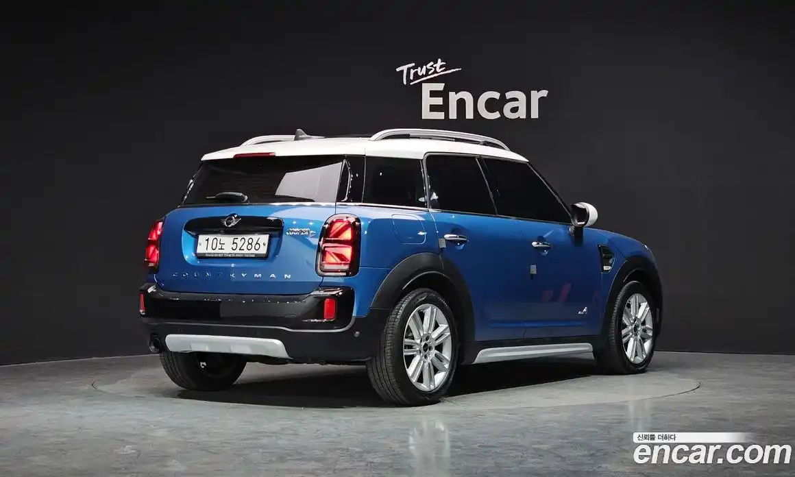 Mini Countryman 2018 2.0 Автомат в Москве № 198382, фото 2