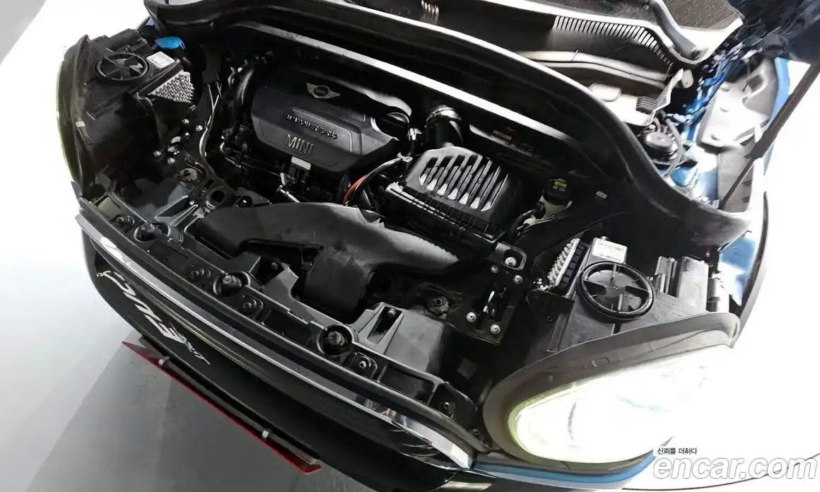 Mini Countryman 2018 2.0 Автомат в Москве № 198382, фото 6