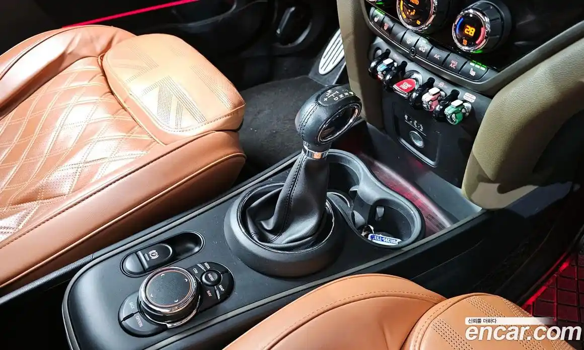 Mini Countryman 2018 2.0 Автомат в Москве № 198382, фото 9