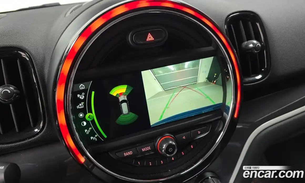 Mini Countryman 2018 2.0 Автомат в Москве № 198432, фото 9