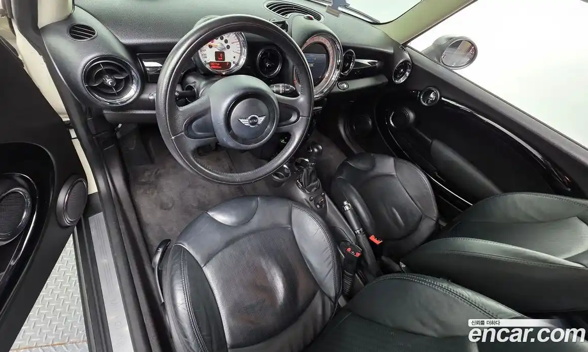 Mini Cooper 2013 2.0 Автомат в Москве № 198438, фото 17