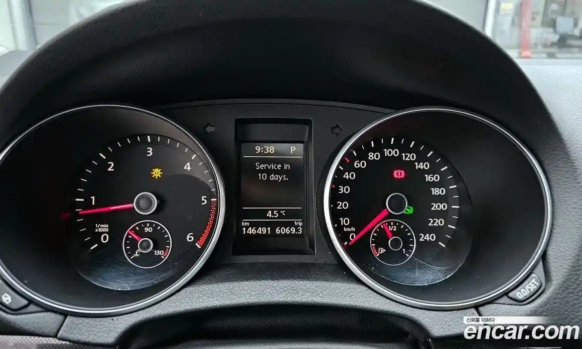 Volkswagen Golf 2010 2.0 Автомат в Москве № 199187, фото 4