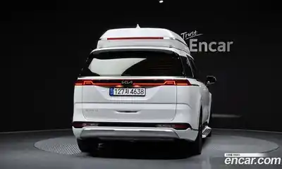 Kia Canival 2023 3.5 Автомат в Москве № 19946, миниатюра 4