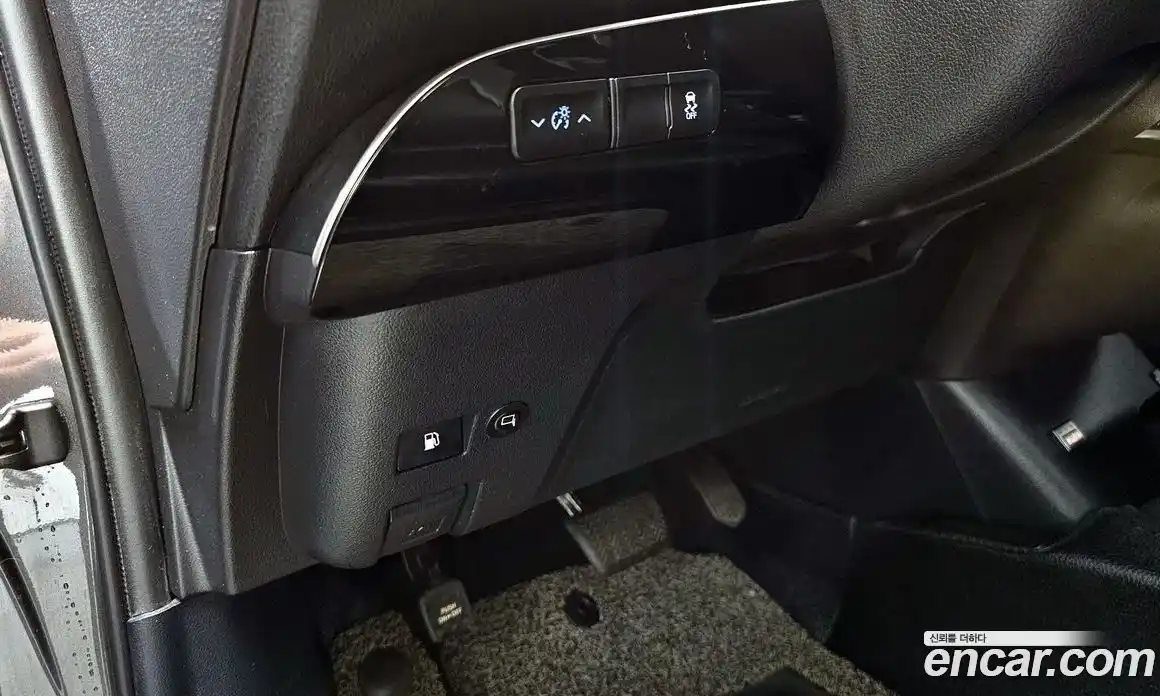 Toyota Prius 2018 1.8 Автомат в Москве № 199703, фото 15