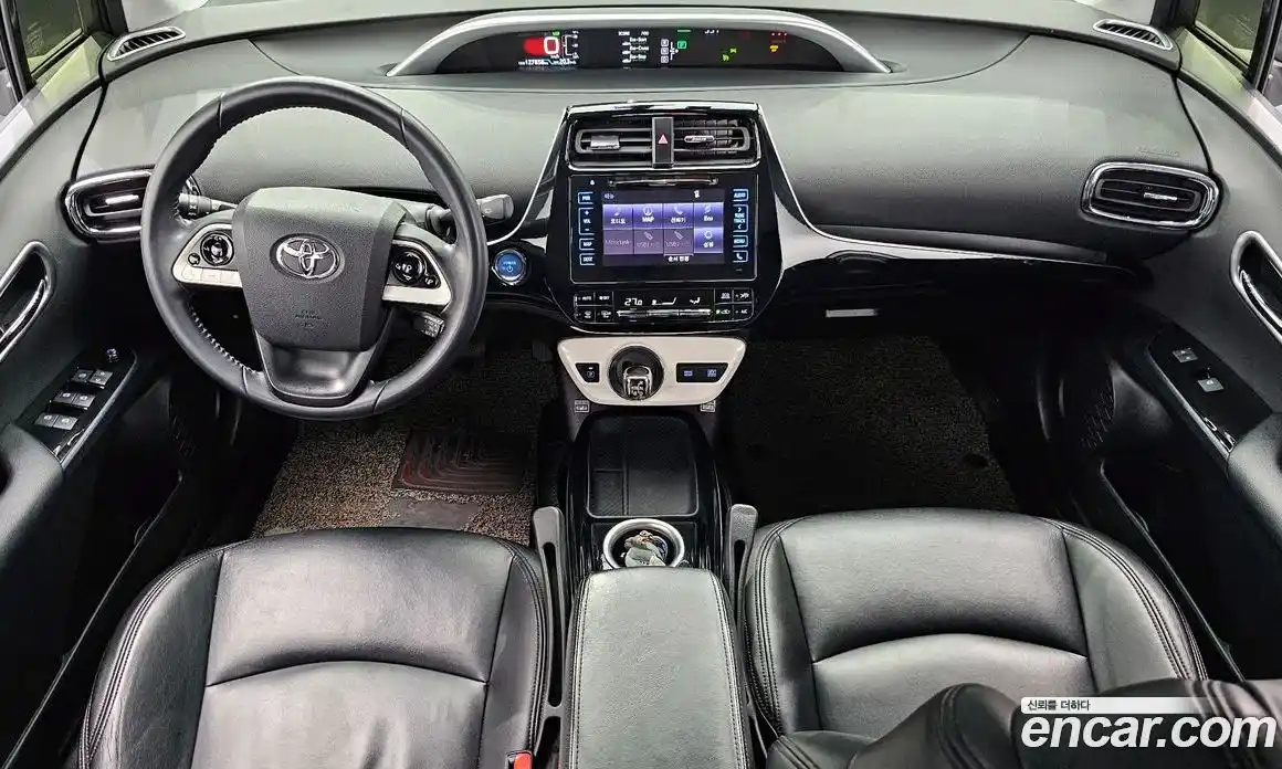 Toyota Prius 2018 1.8 Автомат в Москве № 199703, фото 19