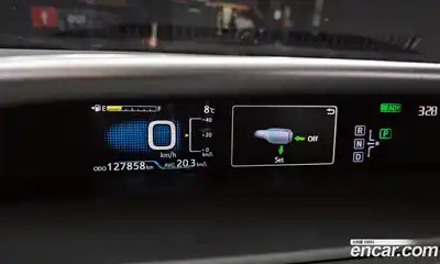 Toyota Prius 2018 1.8 Автомат в Москве № 199703, миниатюра 7