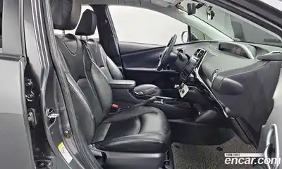 Toyota Prius 2018 1.8 Автомат в Москве № 199703, миниатюра 10